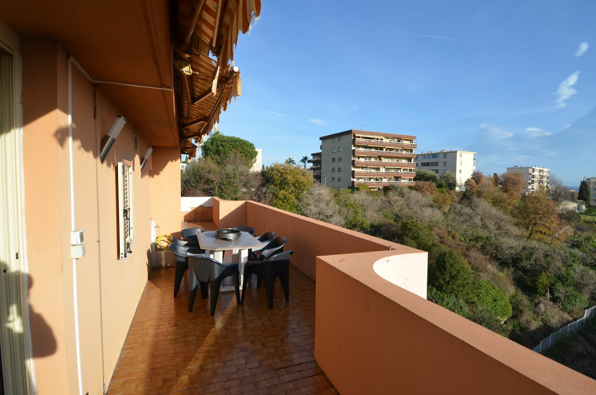 Appartement Rooftop 8 Personnes Grande Terrasse Avec Parking Quartier Aeroport Νίκαια Εξωτερικό φωτογραφία